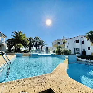 agradavel-apartamento-t1-em-condominio-com-piscina.hotelaalgarve.com/